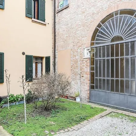 Prestigioso Flat Al Piano Terra Ferrara
